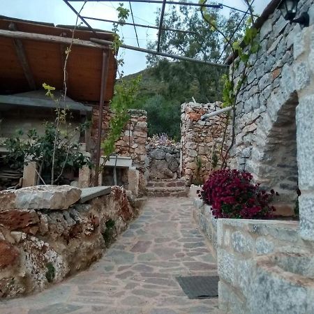 Find Your Peace In A Traditional Country House!! Láyia Dış mekan fotoğraf