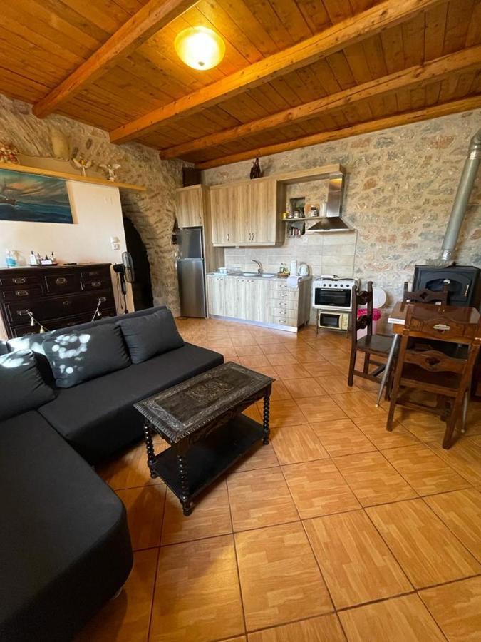Find Your Peace In A Traditional Country House!! Láyia Dış mekan fotoğraf