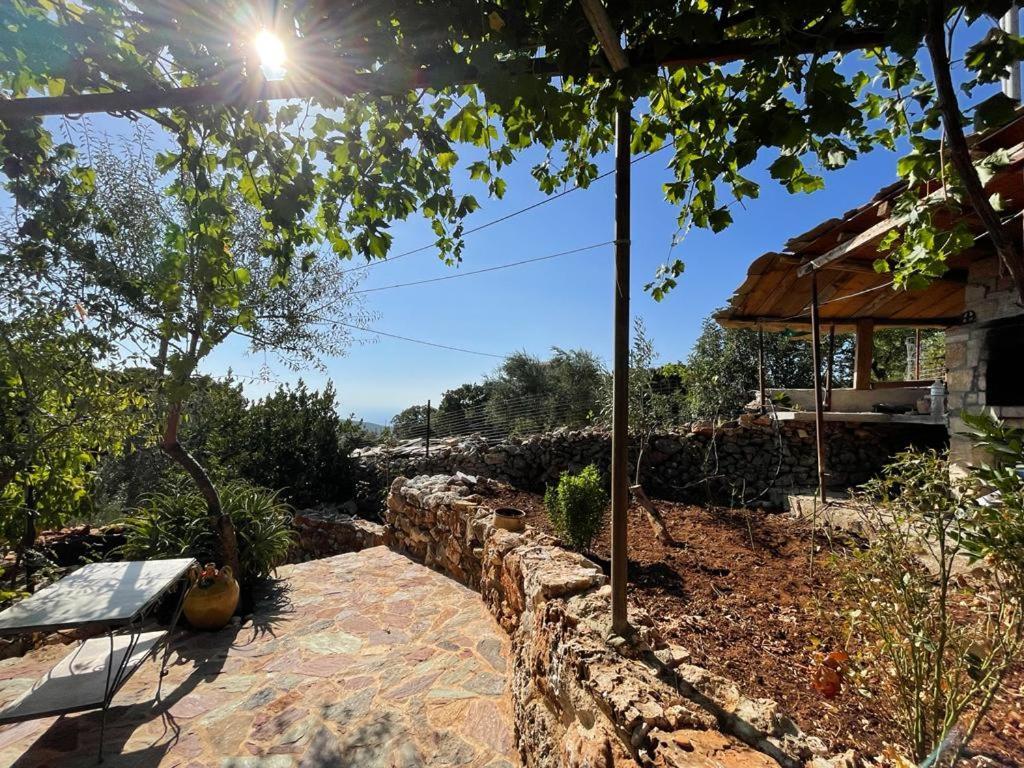 Find Your Peace In A Traditional Country House!! Láyia Dış mekan fotoğraf