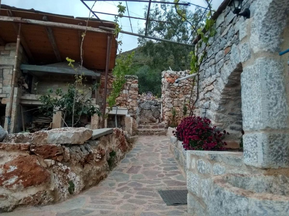 Find Your Peace In A Traditional Country House!! Láyia Dış mekan fotoğraf