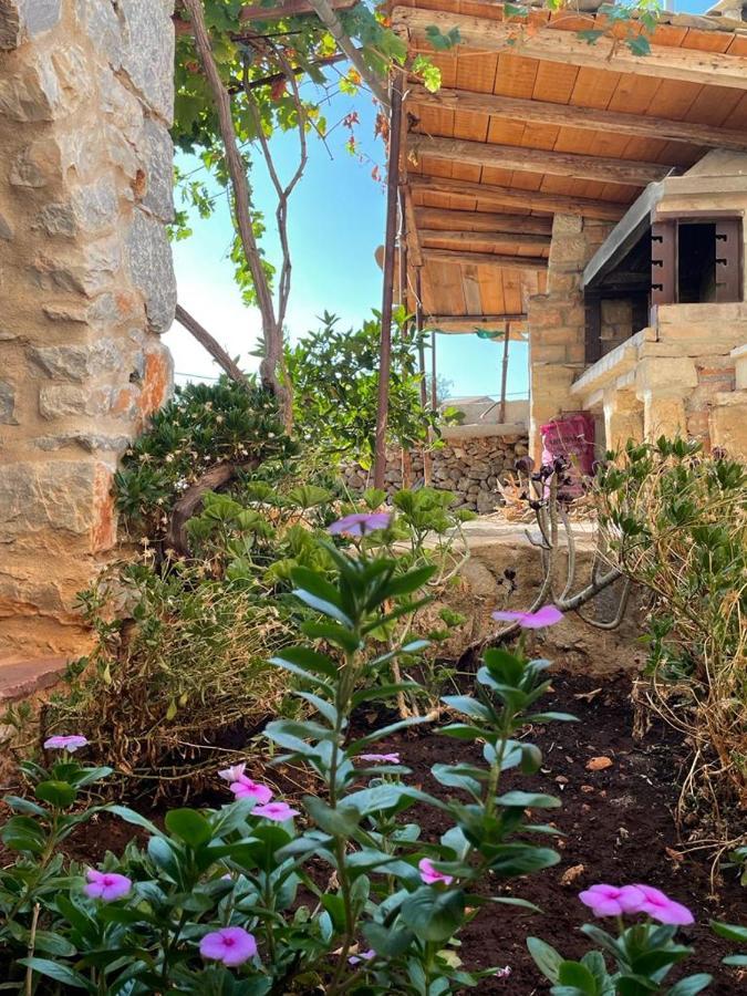 Find Your Peace In A Traditional Country House!! Láyia Dış mekan fotoğraf