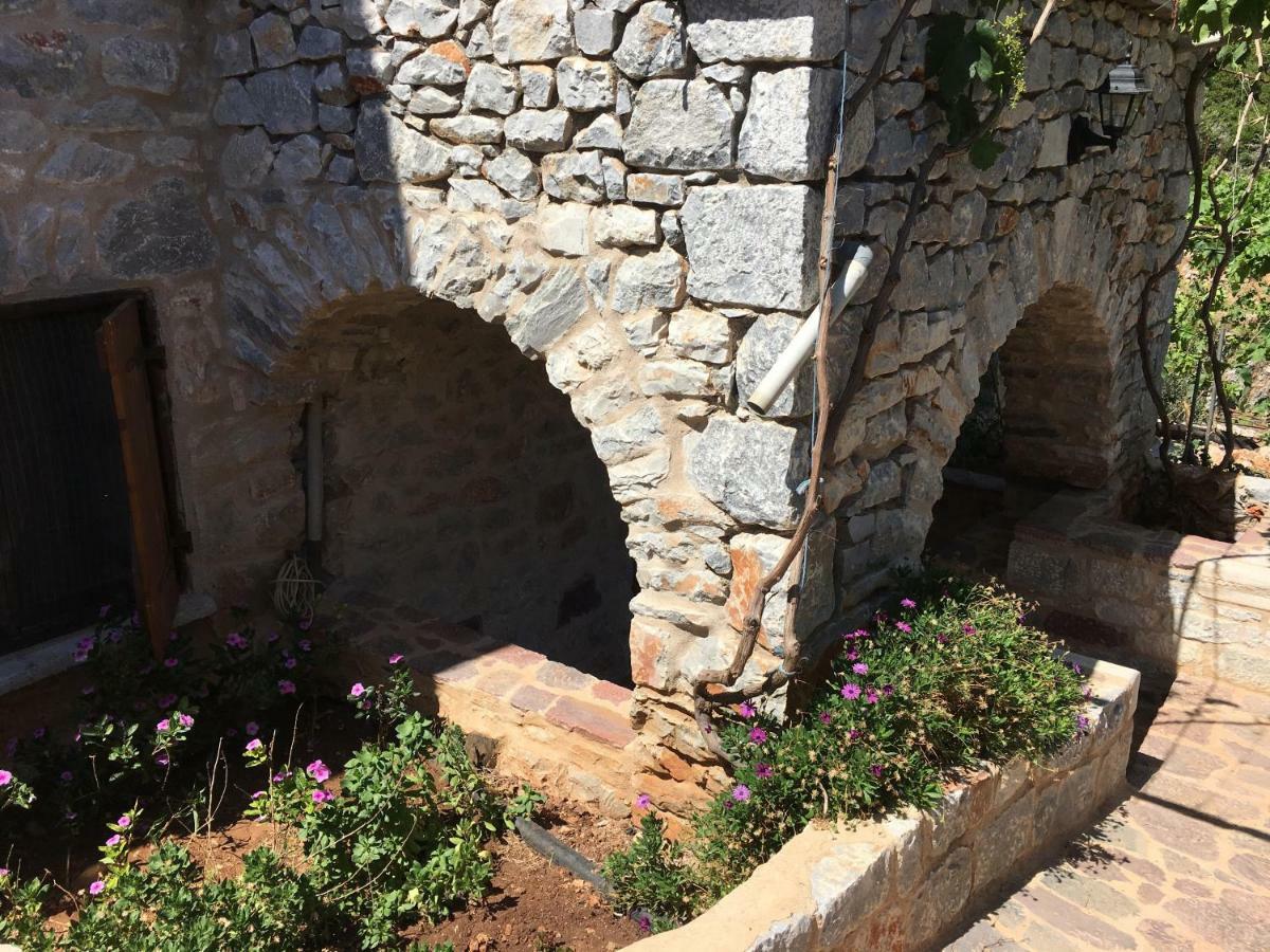 Find Your Peace In A Traditional Country House!! Láyia Dış mekan fotoğraf